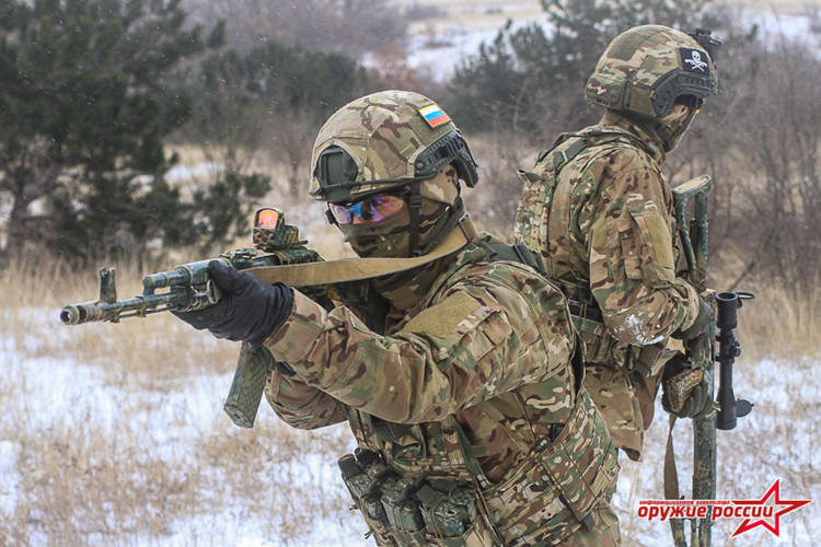 Hầm hố Hải quân Đánh bộ Nga tác chiến giữa rừng băng tuyết